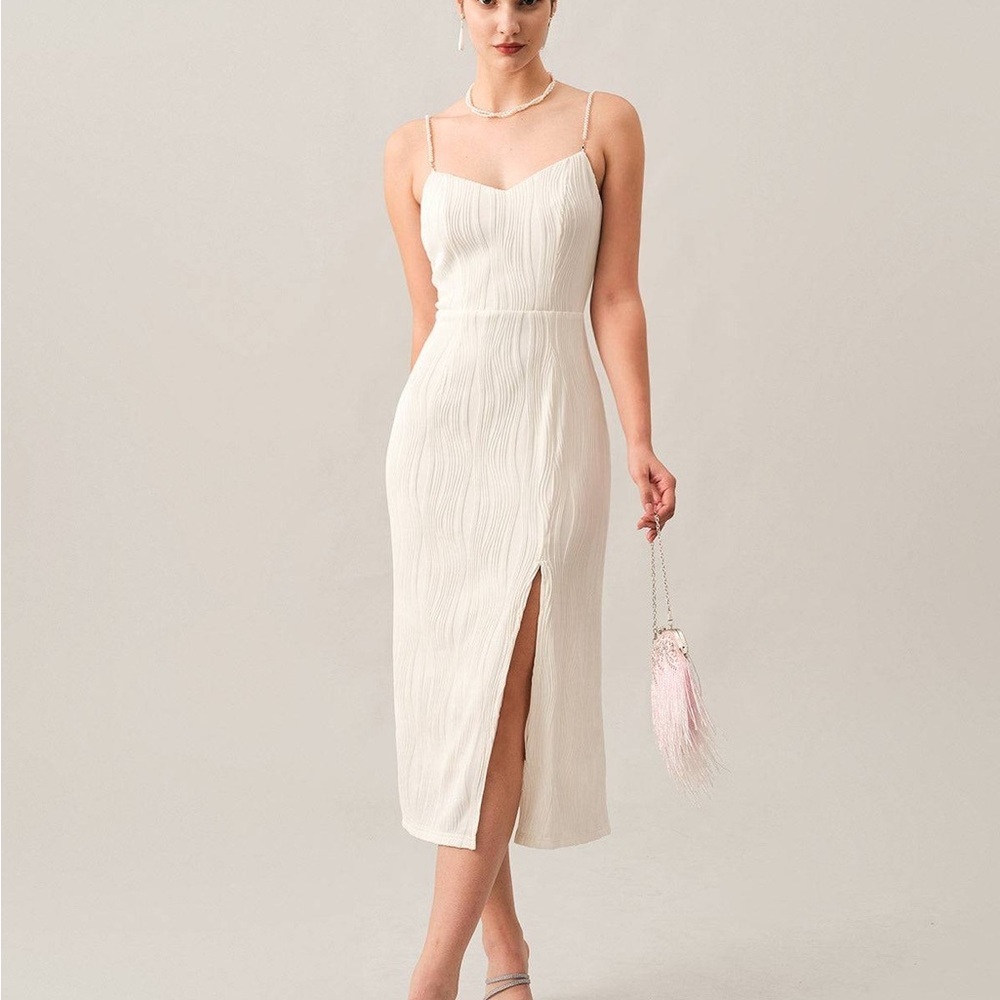 RIHOAS White Pleated Dress